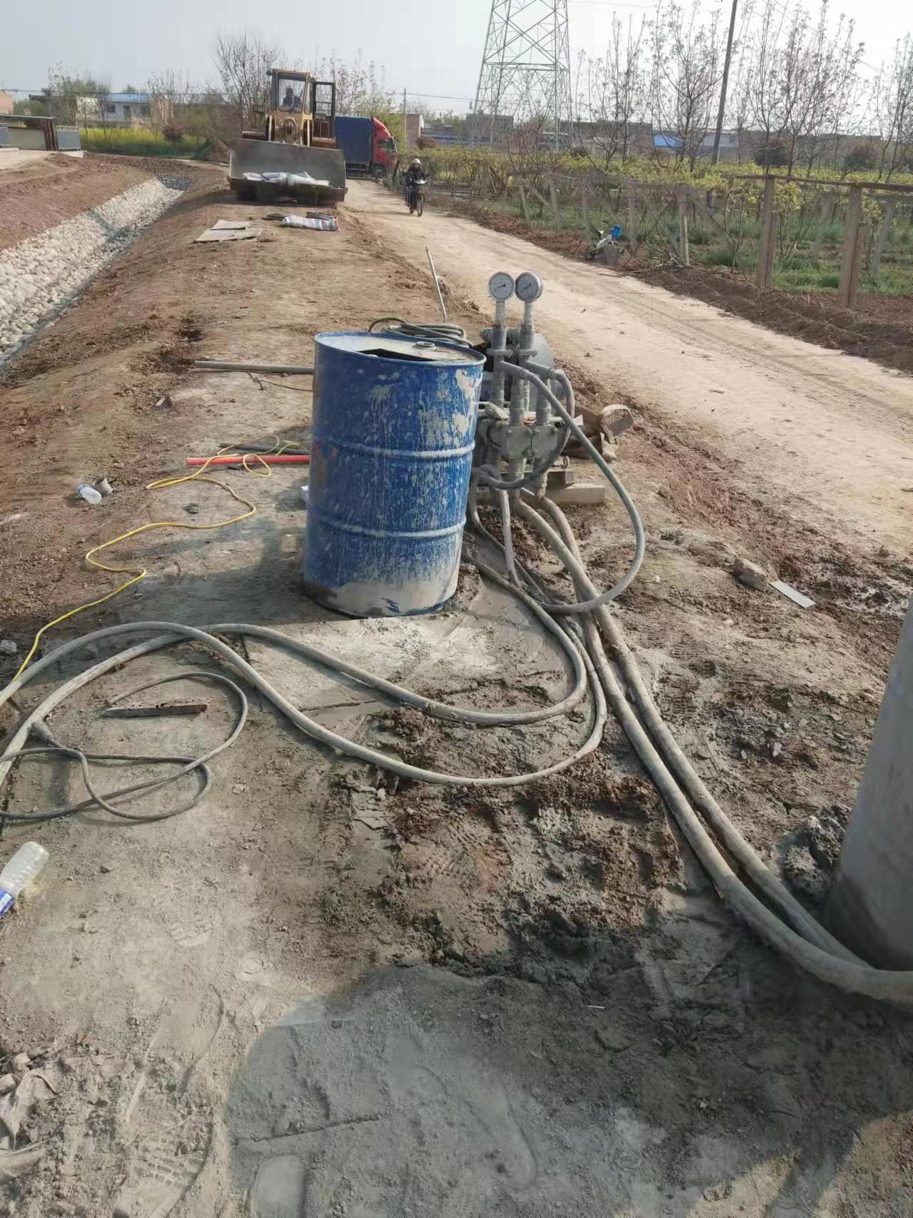 张金镇顶管注浆